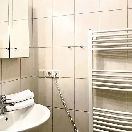 Blanker Hans, Badestrasse Apartment